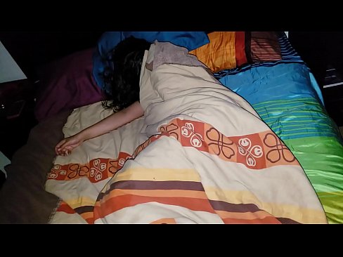 ❤️ Pinupunasan ng stepson ang kanyang batang madrasta habang natutulog ito. ❤️ Porno sa tl.super-vip.top ❌❤